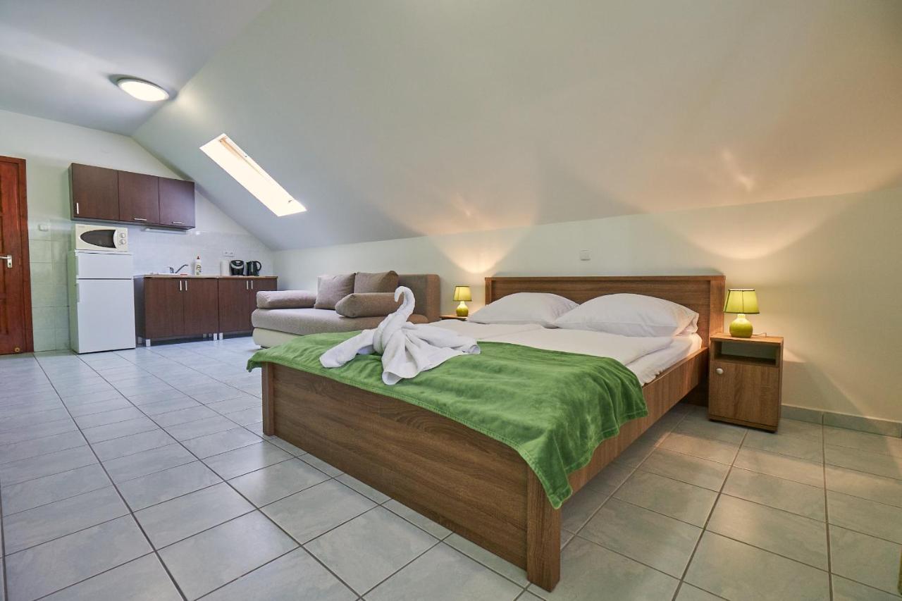 Amulett Studios Apartment Hajduszoboszlo Luaran gambar