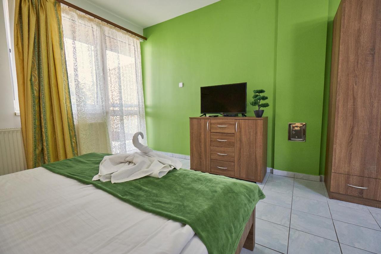 Amulett Studios Apartment Hajduszoboszlo Luaran gambar